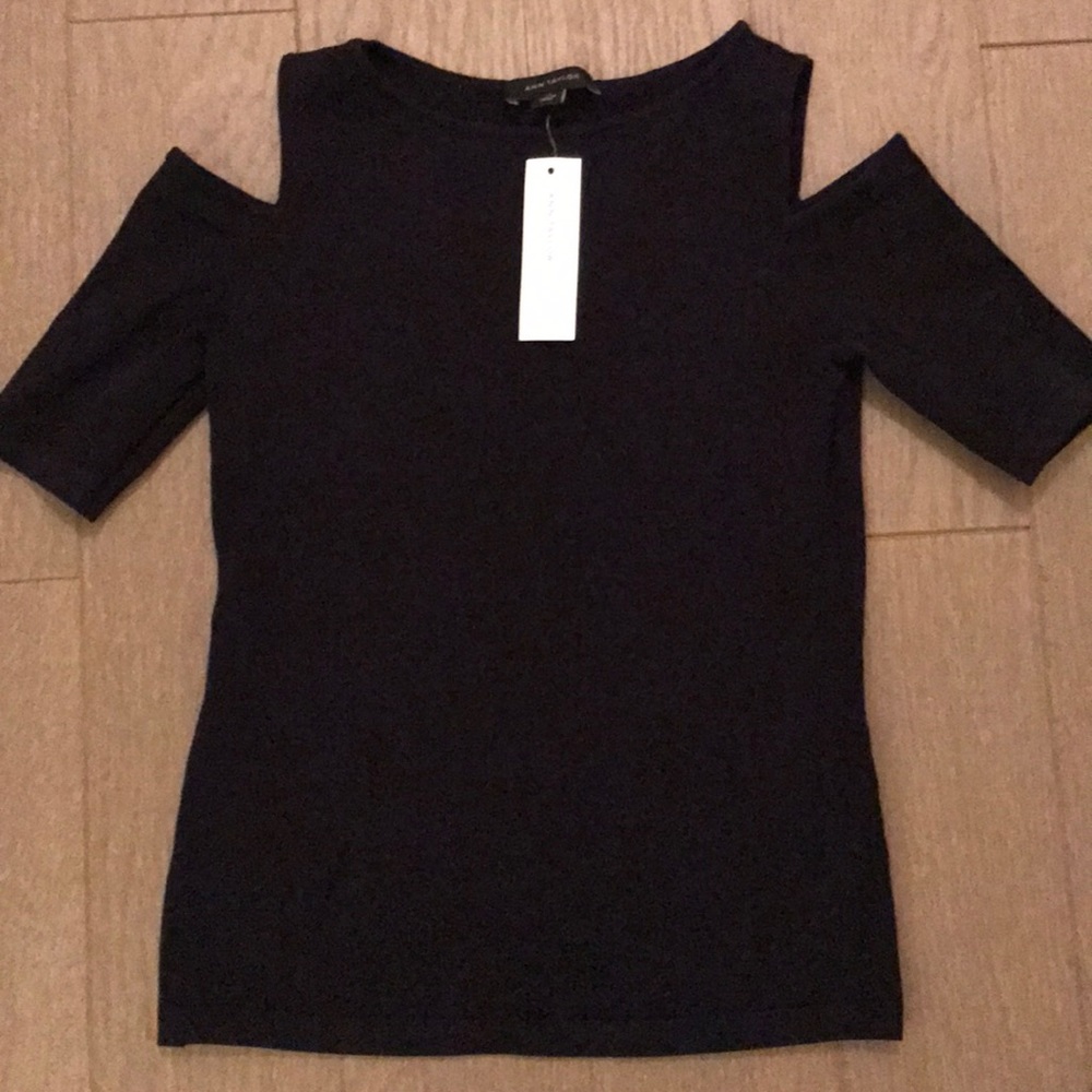 Ann Taylor navy cutout shoulder top NwT